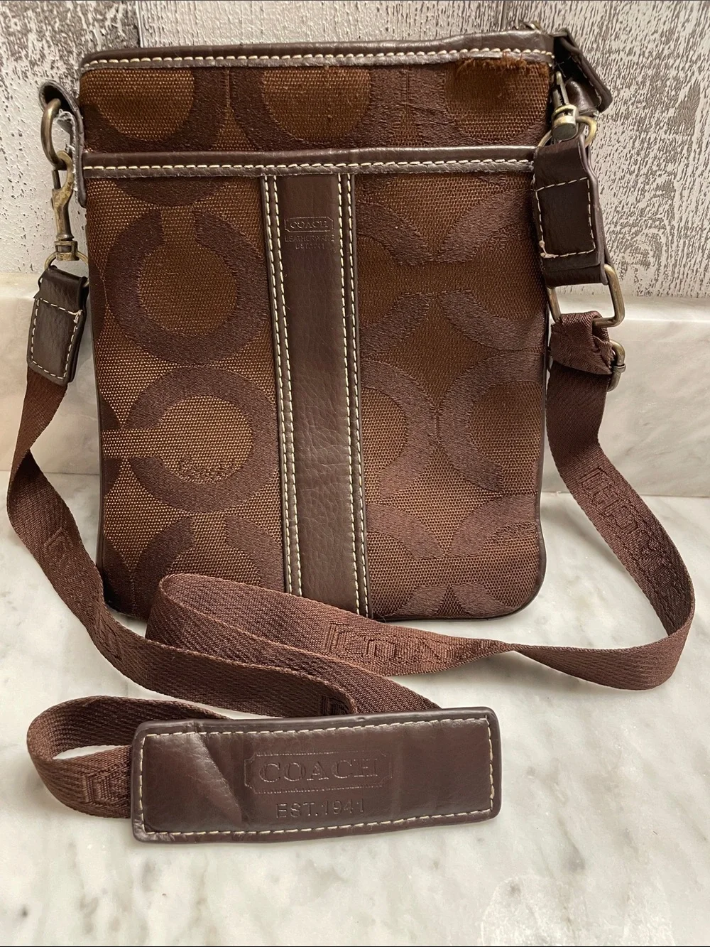Y2K Coach Brown Signature swing pack Messenger Crossbody Bag